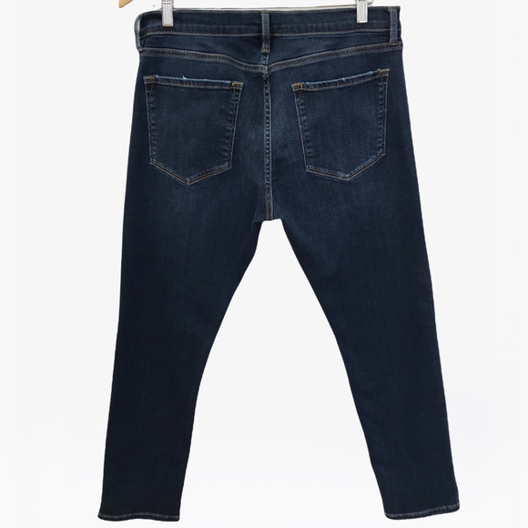 FRAME Le Garçon High-Rise Slightly Distressed Jeans - 30 - Picture 6 of 17